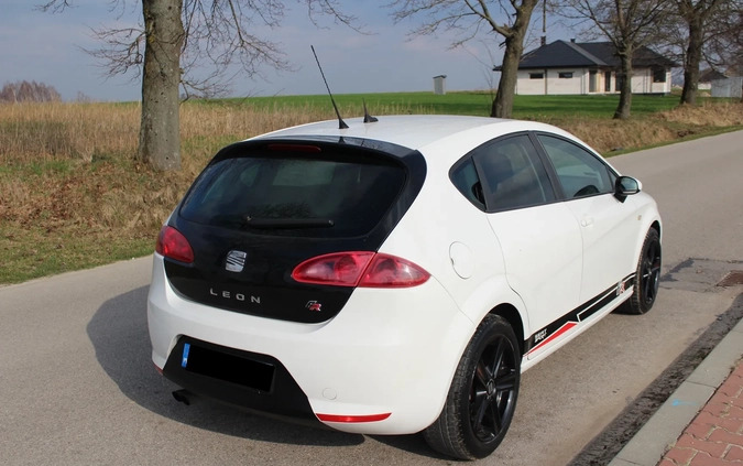 Seat Leon cena 14900 przebieg: 270000, rok produkcji 2007 z Zgierz małe 137